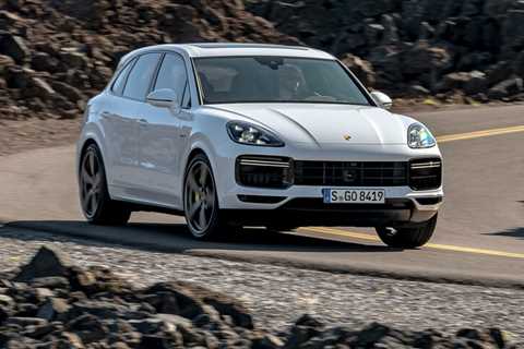 2021 Porsche Cayenne Turbo S E-hybrid Review