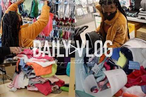 PREGNANCY DAILY VLOG: buying baby clothes for the first time.