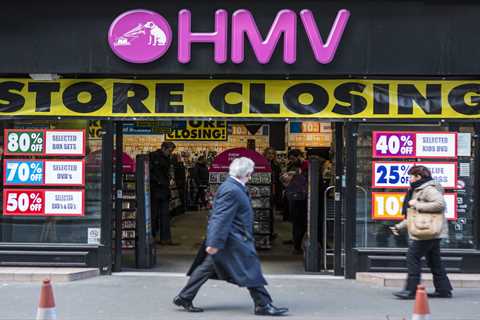 Last Day for HMV Oxford: Locals Weep as Another High Street Icon Falls