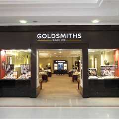 Glitzy jeweller Goldsmiths abandons Bradford shopping centre - leaving locals devastated