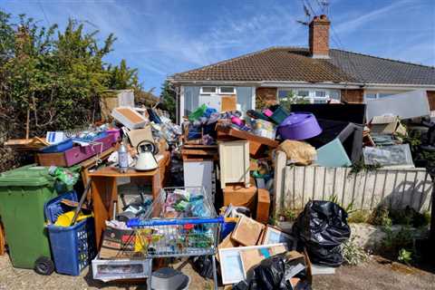 My garden's a 'rubbish mountain' and the neighbors are losing it – but it's MY property!