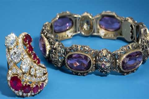 The Allure of Vintage Jewelry: Exploring the Popular Gemstones